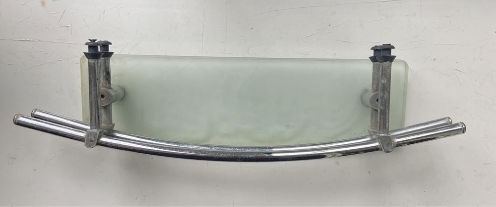 Поличка до душової кабіни