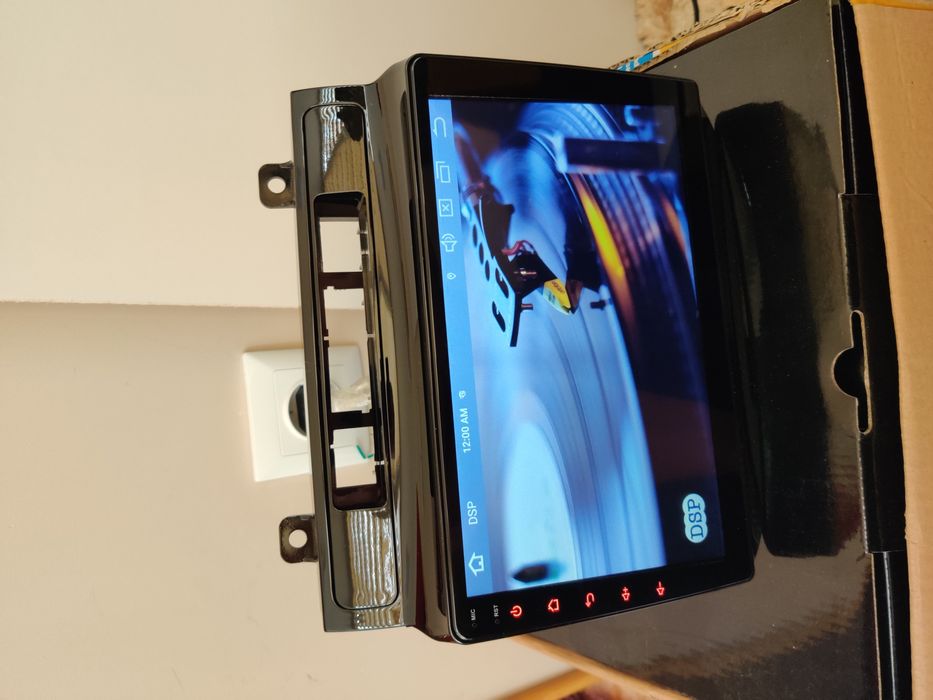 Магнитола Volkswagen Touareg 2012-2015 Android 4/32g GPS WiFi Bluet