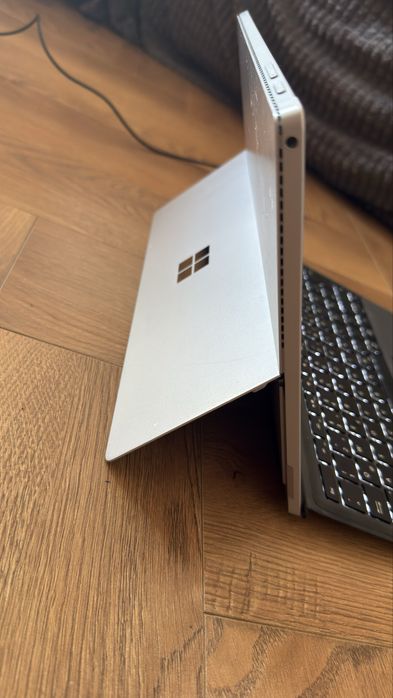 Surface 4 Pro 8/256GB i5-6300U