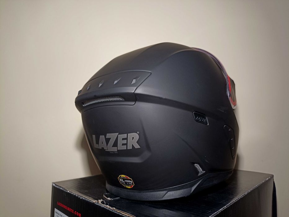 Kask motocyklowy LAZER Rafale - rozmiar XL - z blendą - NOWY