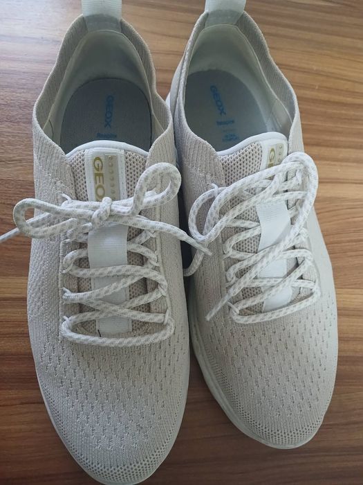 Кросівки Geox кросовки жіночі 39розмір