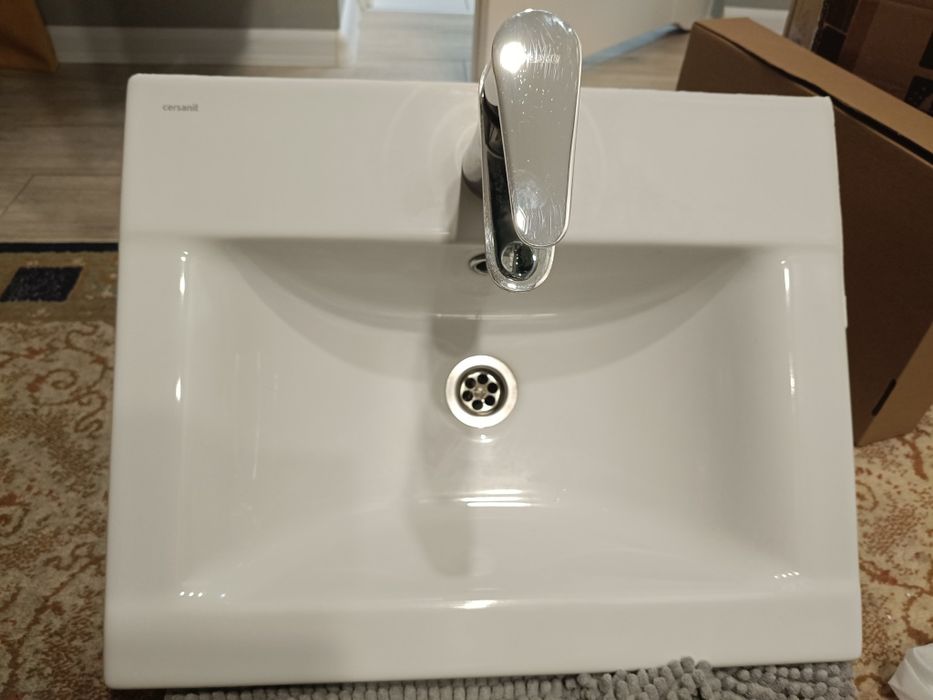 Umywalka ceramiczna Cersanit