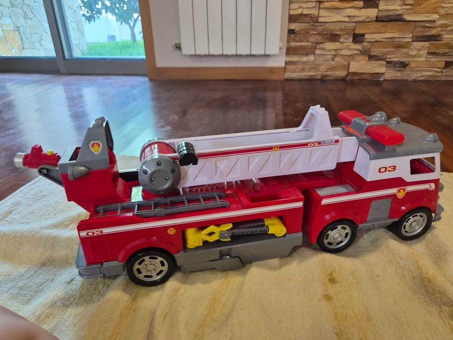 Patrulha Pata Ultimate Rescue Fire Truck — Marshall