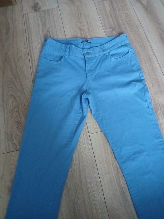 Damskie spodnie 40