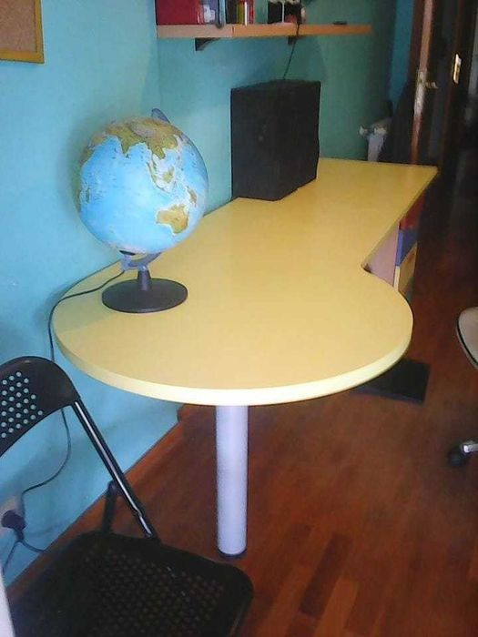 Conjunto de móveis para quarto de criança/ jovem