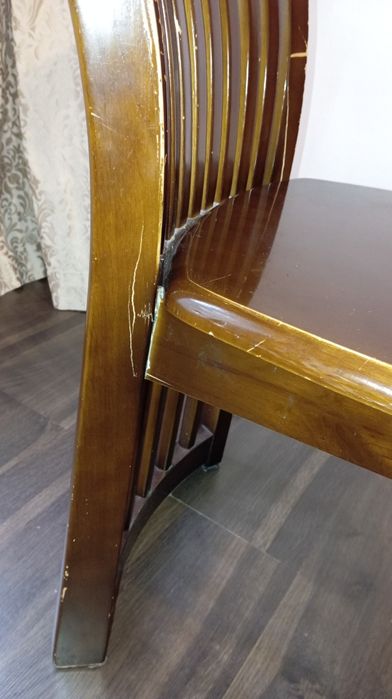 Стільці дерев'яні 4 шт