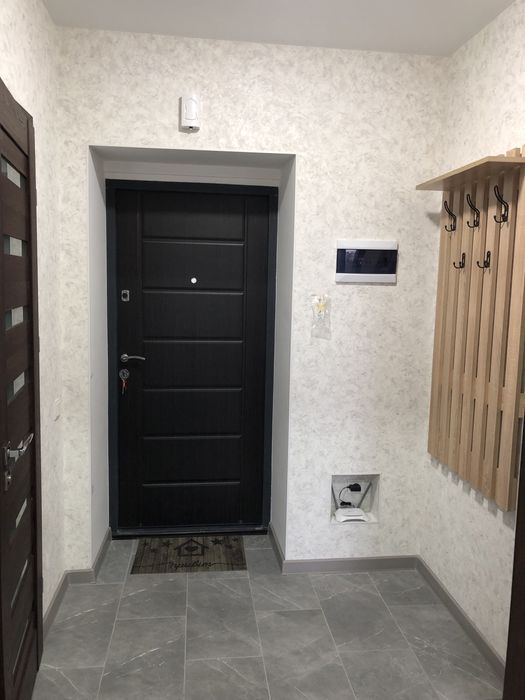 1-кімн.кв. Новобудова по вул.Зарічанській.  Подобово/На місяць.