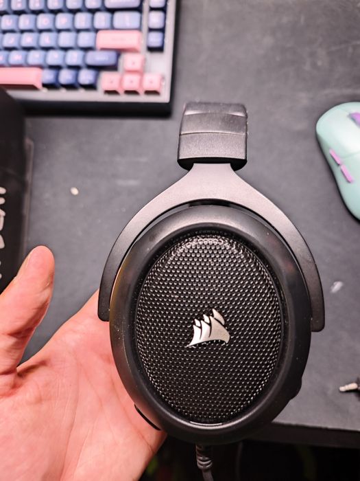 Corsair HS50 pro