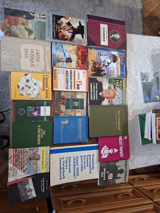 Rózne książki 19szt.