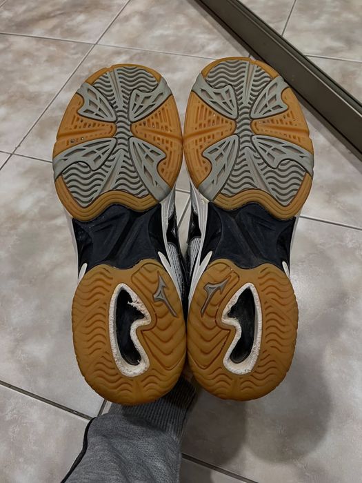 Mizuno кросівк