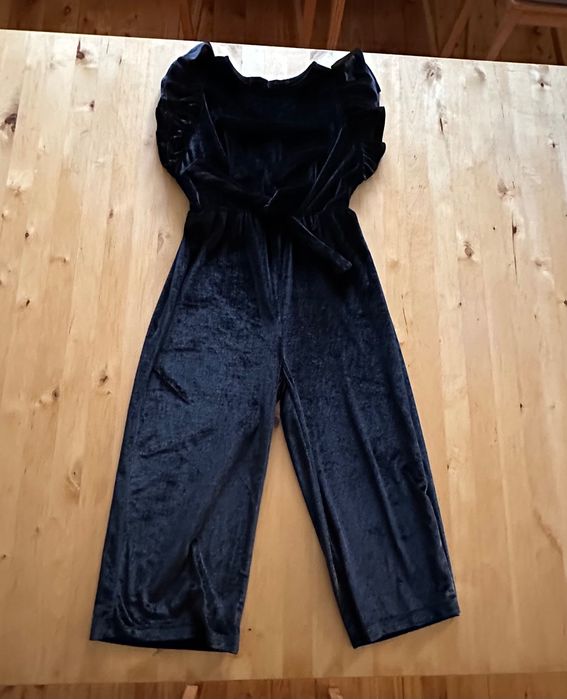 Zestaw ubrań na lato dla dziewczynki 134