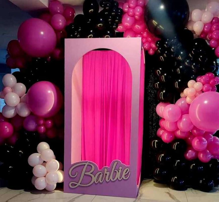 Pudełko, budka Barbie NOWE! Podświetlane, z figurką Gratis! Producent