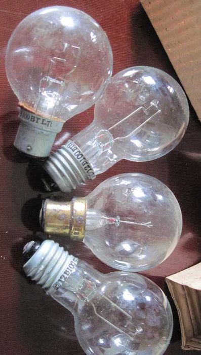Лампы, светильники,  сигнальная арматура, панели. патроны разные