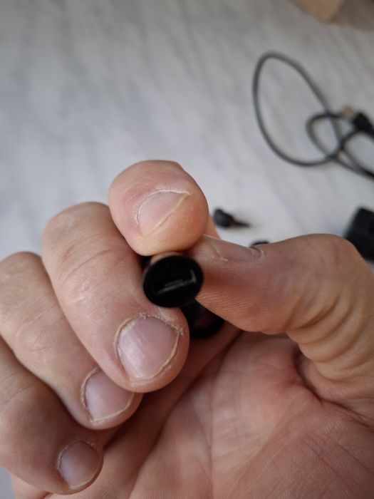 Міні камера та навушник