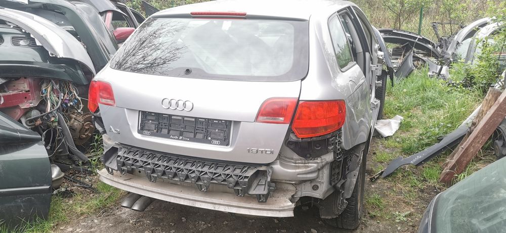 Anglik 2008 Audi A3 8P części tył kompletny