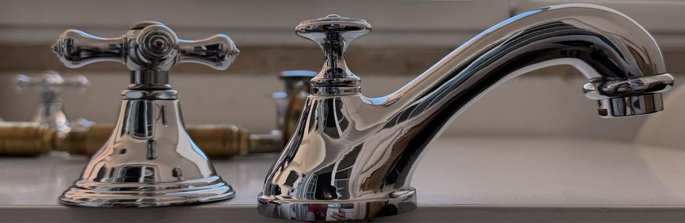 Torneira misturadora de lavatório Cifial Edwardian de 3 furos