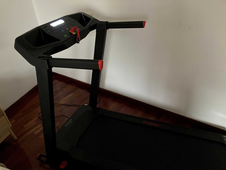 Passadeira de corrida RUN100E 14km/h Domyos