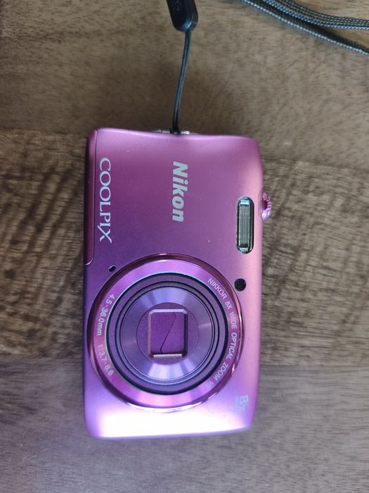 Nikon Coolpix różowy/fuksja sprzedam lub zamienię