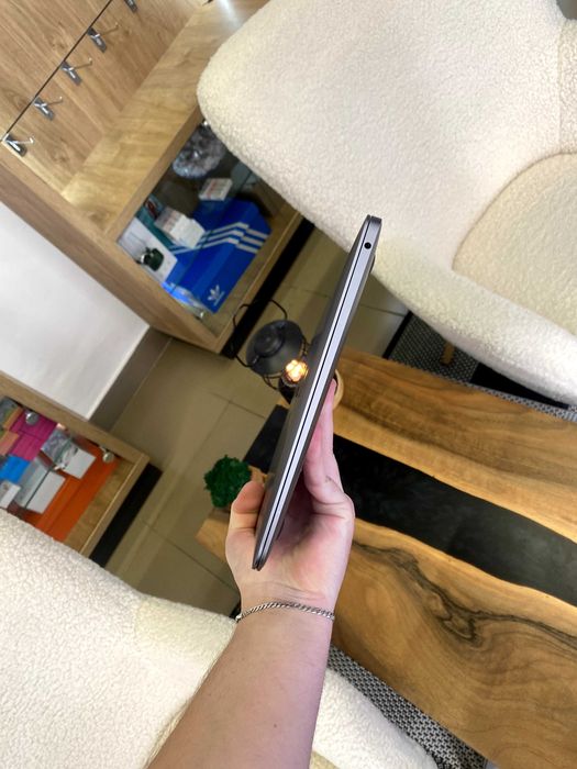 Ноутбук Apple MacBook Air 13" i5/8/128GB Space Gray (MVFH2) 2019