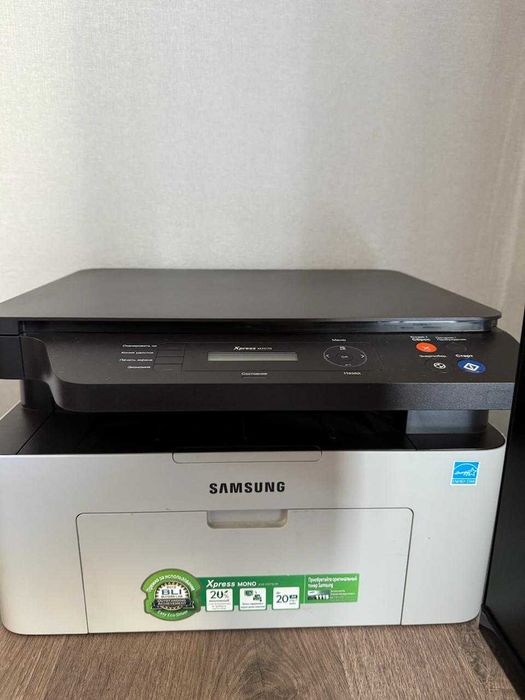 Лазерний принтер Samsung Xpress M2070