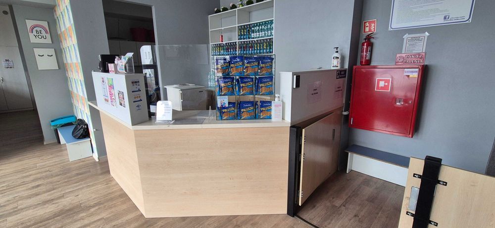 Zabudowa recepcyjna, barek, lada, recepcja