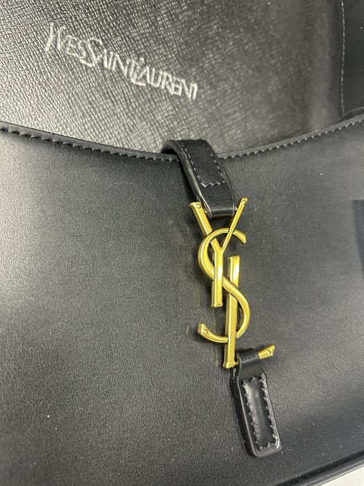 Mala Yves Saint Laurent Mini Le 5 À 7 Leather