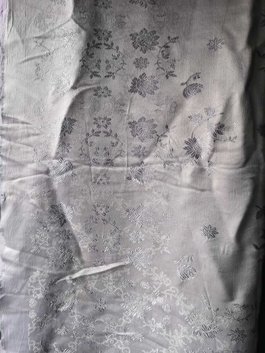 colcha de seda antiga