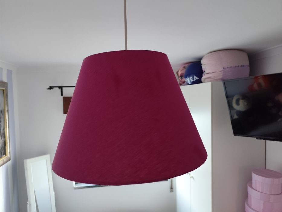 Abajur rosa IKEA