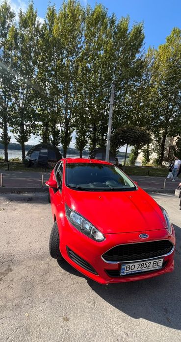 Ford fiesta 2016 8500$