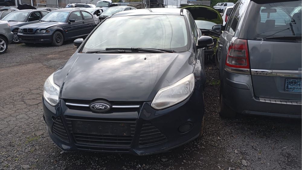 Ford focus III 3 1.6 tdci na części maska lampy zderzak