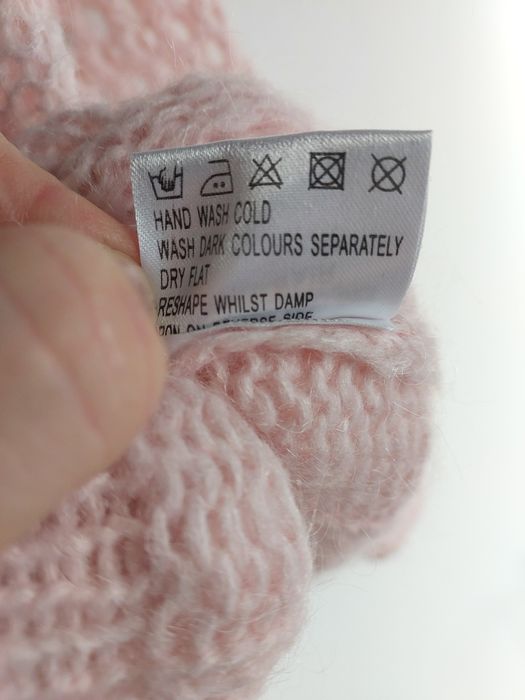 Różowy sweter r M/L