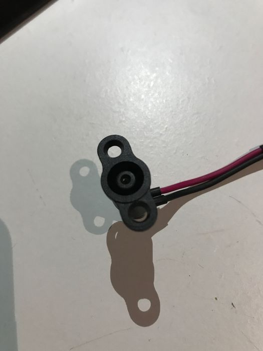 Carregador de trotinete 42V 3A Ninebot Xiaomi UrbanGlide Olsson Denver Urbike Cecotek
