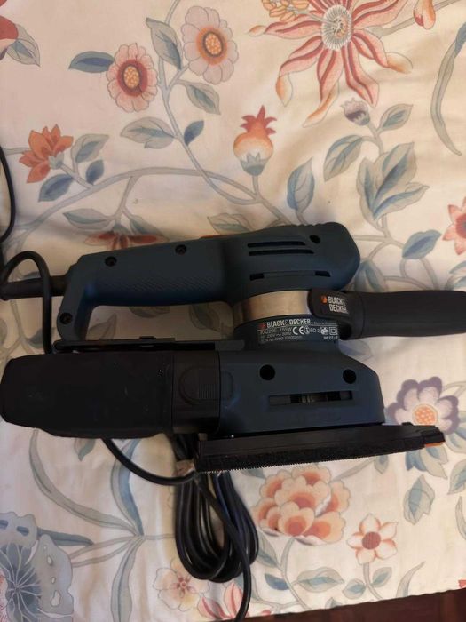 Lixadeira Black & Decker