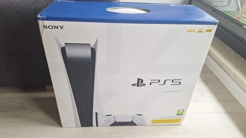 Sony PlayStation 5 z napędem FAT