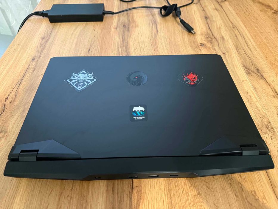 MSI Alpha 17 C7V0 – Ryzen 9 7945HX | RTX 4070 | 40 GB RAM | 2 TB SSD | 17” QHD 240 Hz