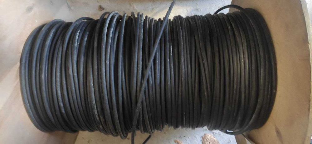 Профессиональный кабель Klotz MC34P15H 2×0.34 + 2×1.5 (≈400 м)