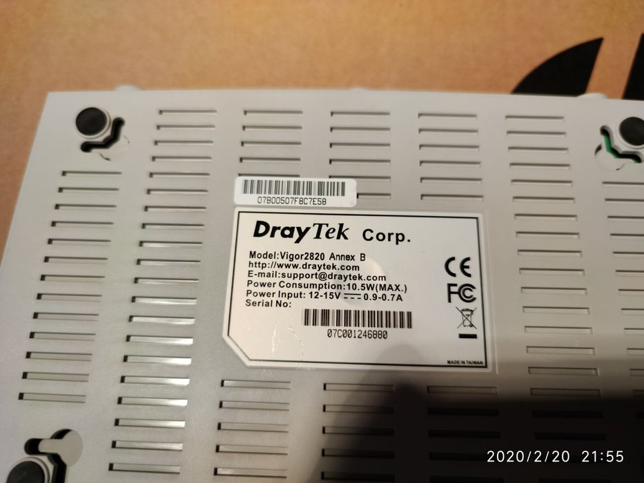 Firewall Draytek modelo Vigor 2820