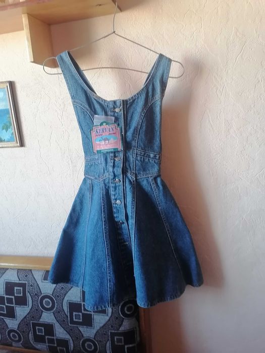 Джинсовый фирменный сарафан. Новый.