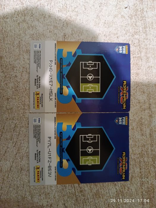 Karty gold Giant Haaland Manchester United FIFA 365 panini 2023