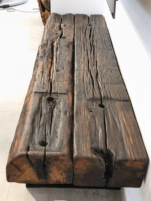 Aparador indústrial em sulipas da linha de ferro