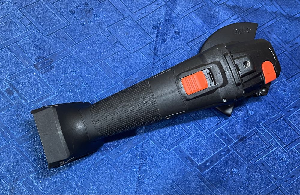 Dnipro-M DGA-200BC ULTRA Болгарка 125мм 20V Безщіткова Гарантія 2028