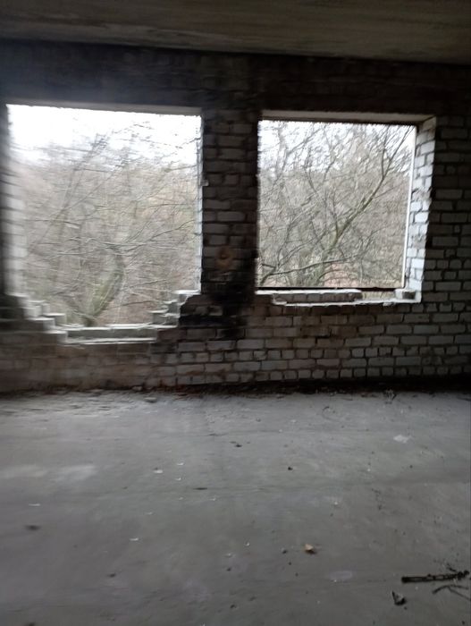 Сдам дом 2ух эт под ремонт 150м2