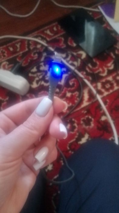 Шнур для зарядки на айфон с цветным индикатором