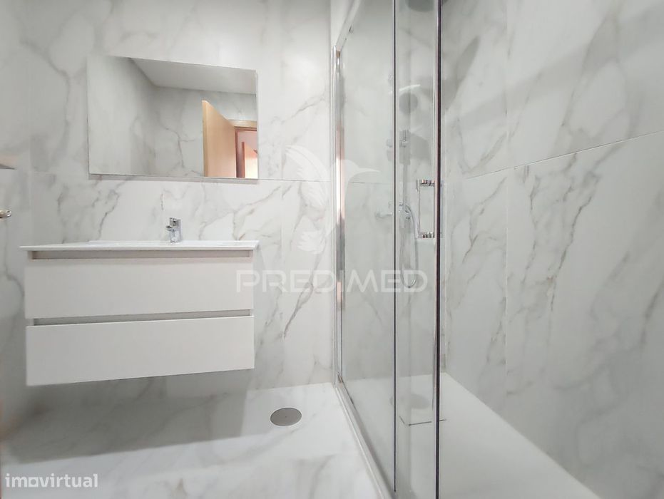 Apartamento T1 com terraço