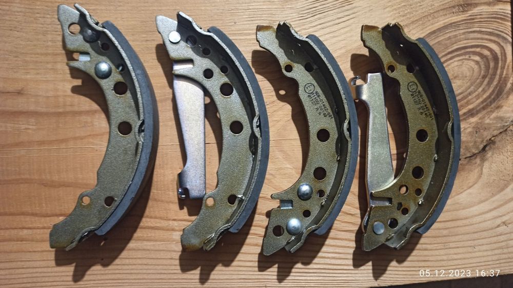 Тормозные колодки 180*31