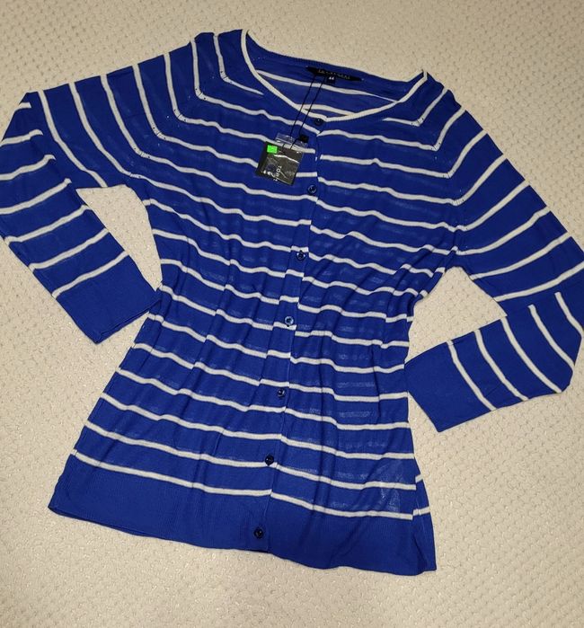 Nowa piękna bluzka damska cienki sweterek zapinany na guziki wiskoza