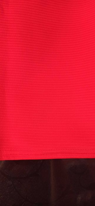 Спідничка червона