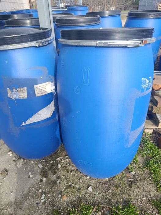 Beczki 200 l sprzedam