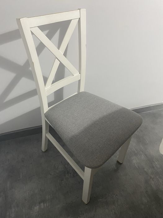 2 Drewniane krzesła kuchenne