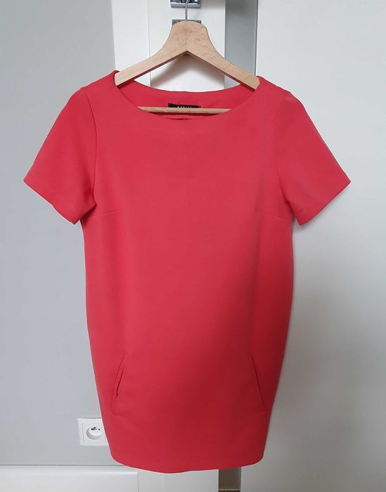 Sukienka z krótkim rękawem